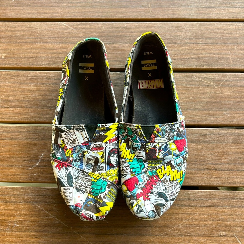 Toms x Marvel slip on shoes marvel comics multicolored size 8.5